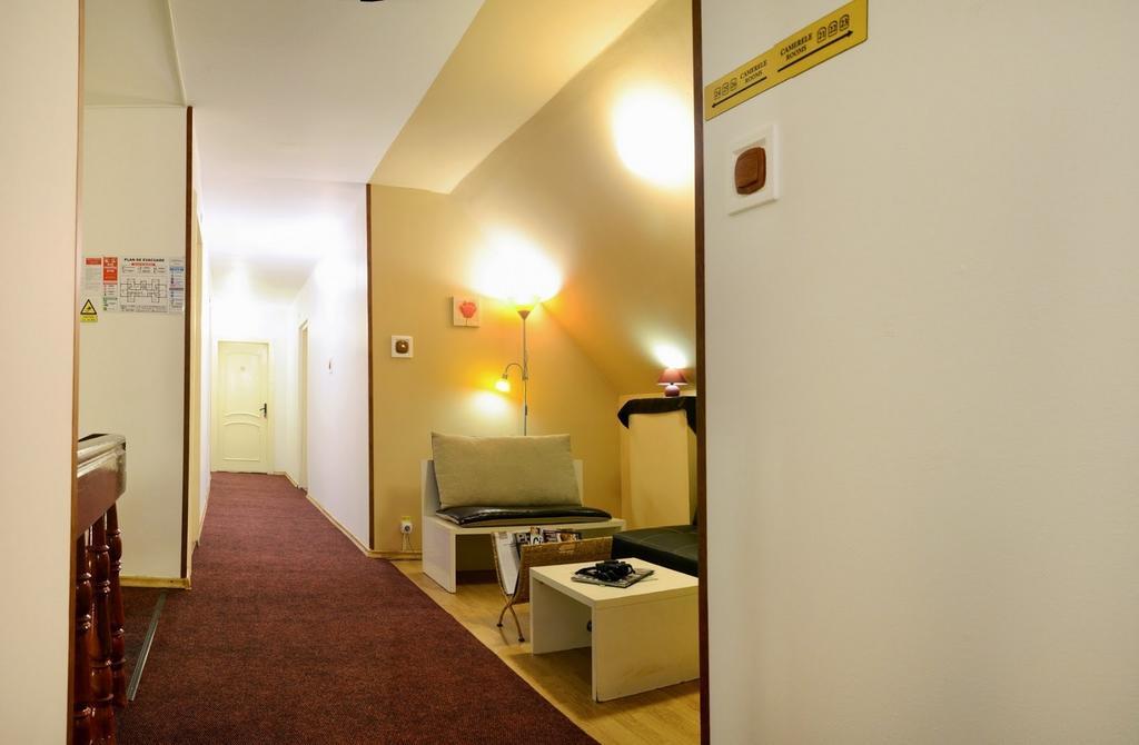 Pensiunea Happy Inn Vatra Dornei Exteriör bild